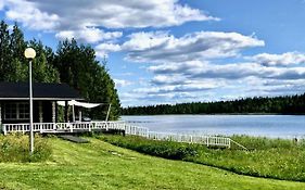 Kaetkae Lake Lodge